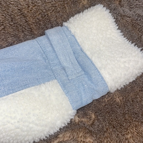 Adika Jacket - Picture 8 of 9